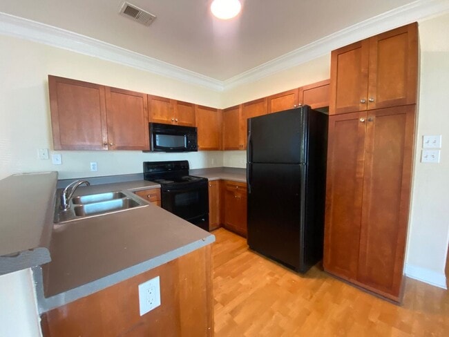 Building Photo - PRE-LEASING FOR AUGUST 2026!