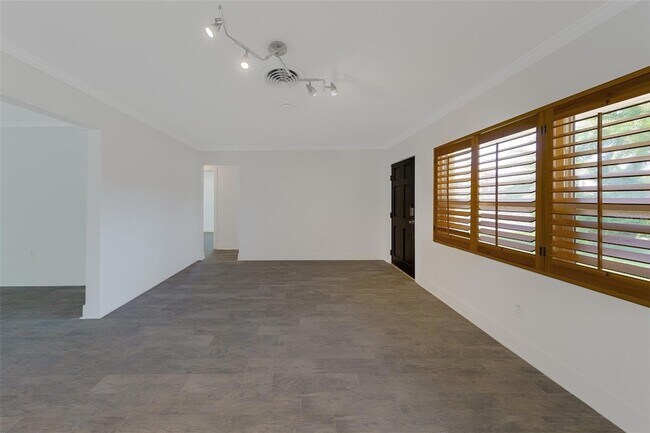 Foto del edificio - 315 82nd Ave