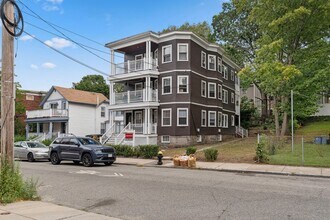 Building Photo - 160 Williams St