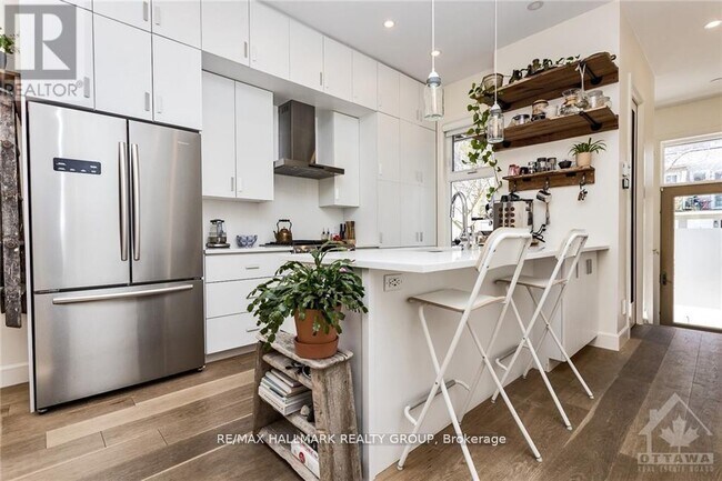 Building Photo - 103B Stirling Ave