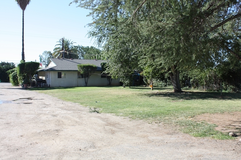 Building Photo - Mentone Boulevard Apartments