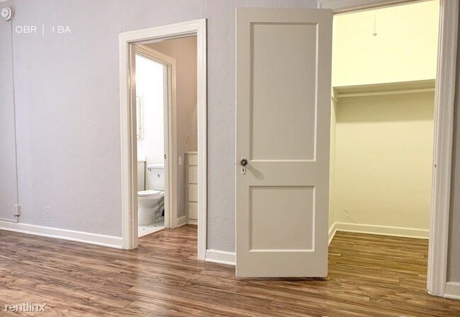 Building Photo - Studio, 1 bath  - 518 S Mariposa Ave