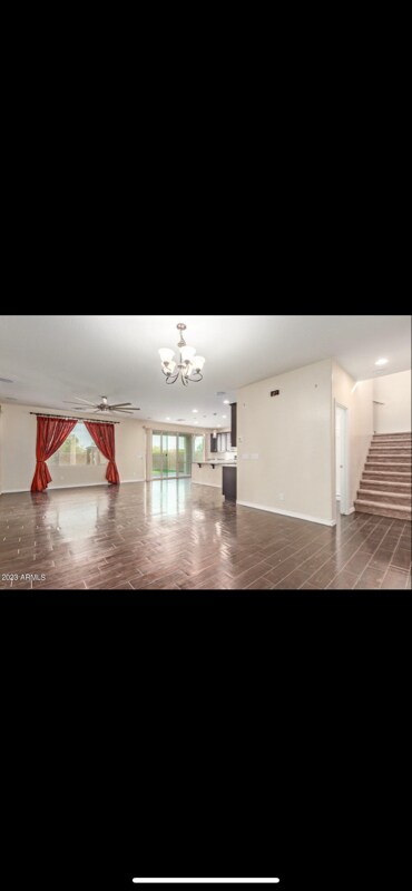 Foto del edificio - 1105 S 201st Dr