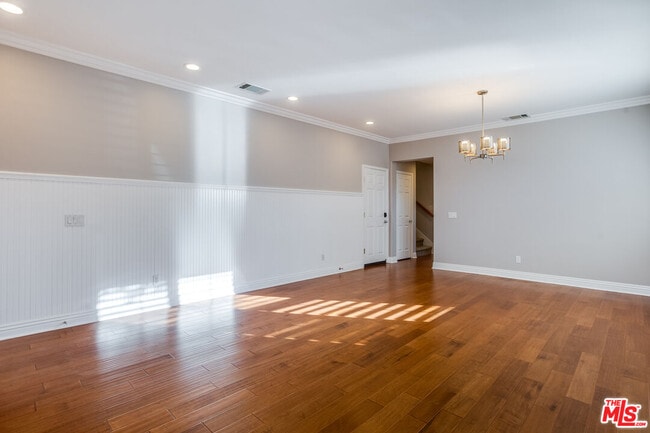 Foto del edificio - 24040 Dandelion Ln