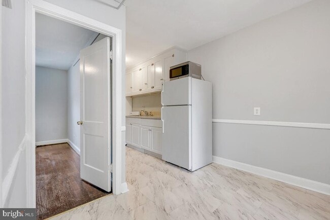 Foto del edificio - 330 20th St NE