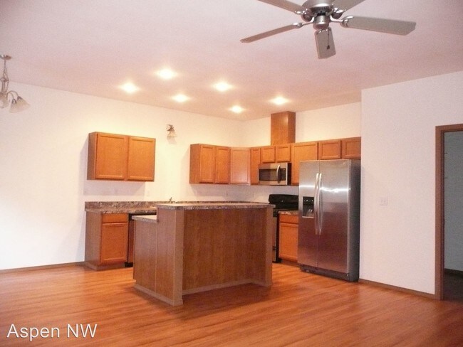 Building Photo - 14001 87th Avenue Ct NW
