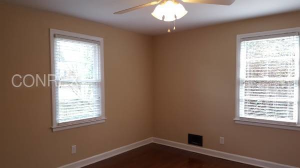 Primary Photo - 1217 S Kilbourne Rd