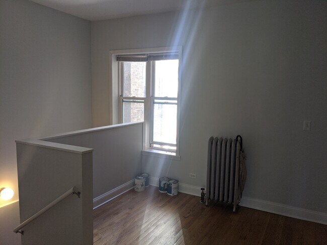 Building Photo - 1354 N Kedzie Ave
