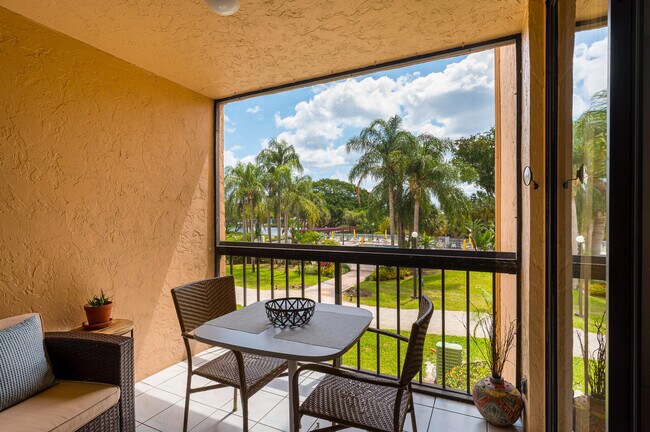 Foto del edificio - 2255 Lindell Blvd