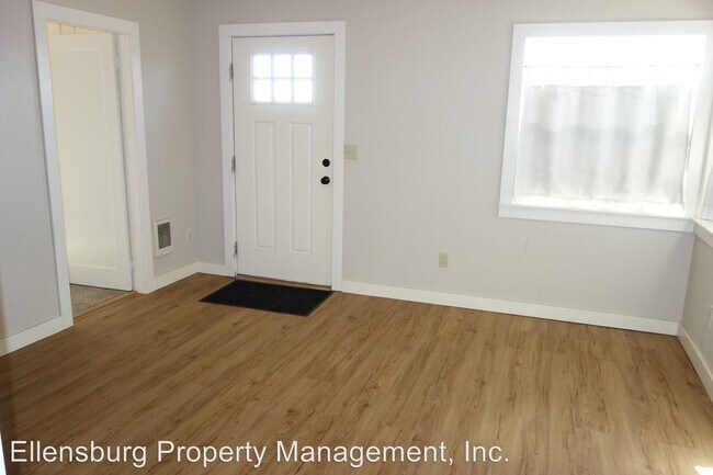 Foto del edificio - 2 br, 1 bath House - 1061 Lester Rd