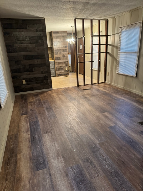 Building Photo - 655 Holbert Rd