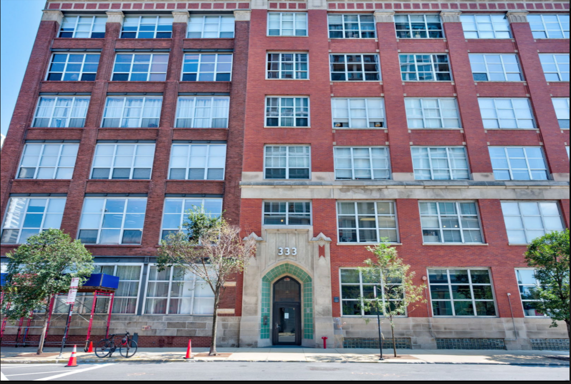 Foto principal - 333 S Desplaines St