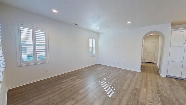 Photo - 327 Lucia Ln House