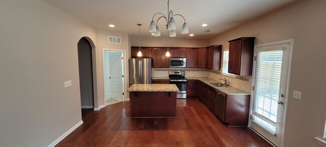 Foto del edificio - 272 Moonstone Ct