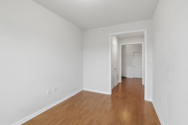Foto del edificio - 110 Trotter Rd