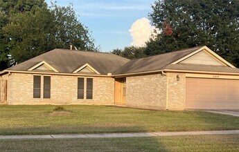 Building Photo - 22814 Tree House Ln
