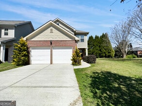 Building Photo - 241 Daisy Cir