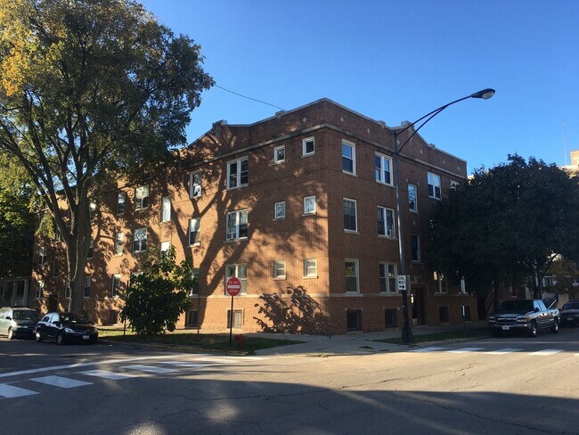 Foto del edificio - 5632 N Ashland Ave