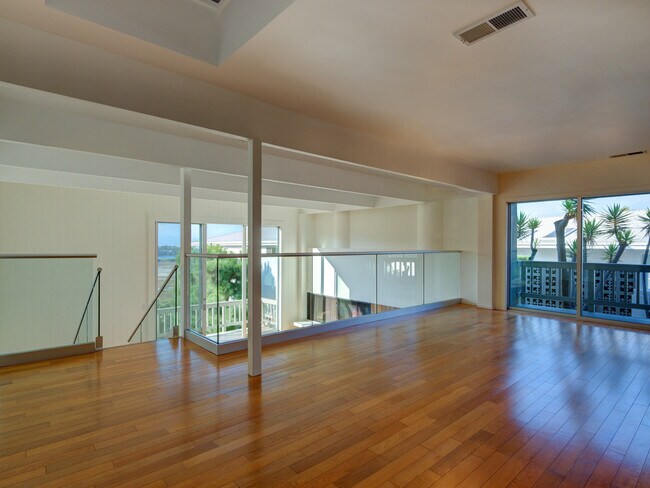 Building Photo - 8135 Tuscany Ave