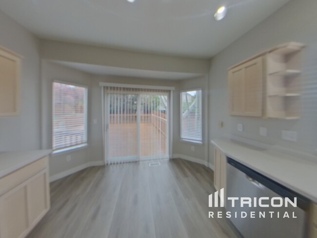 Foto del edificio - 5950 Fescue Dr