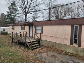 Building Photo - 1131 Salem St