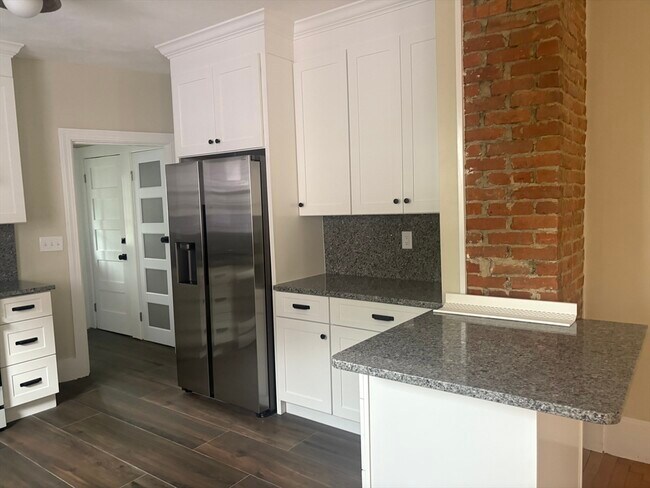 Foto del edificio - 14 Fairview St