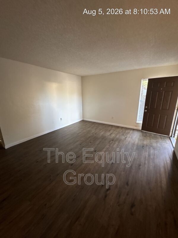 Foto del edificio - 726 S Locust St