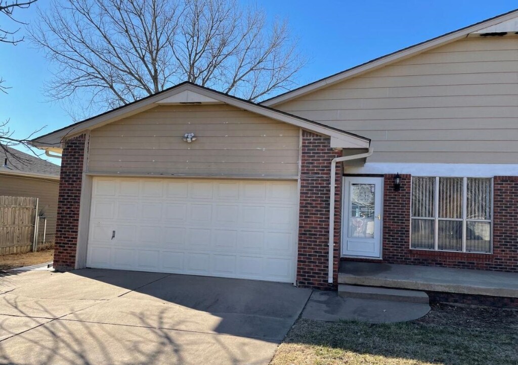 1806 S Longford Ct, Wichita, KS 67207 House Rental in Wichita, KS