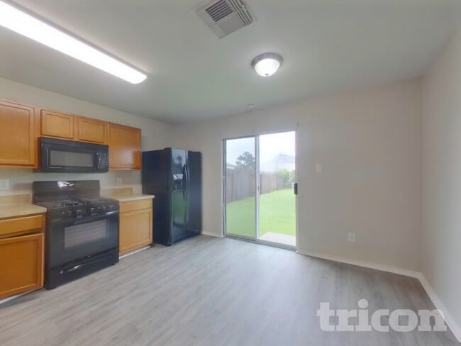 Foto del edificio - 7822 Galleon Field Ln