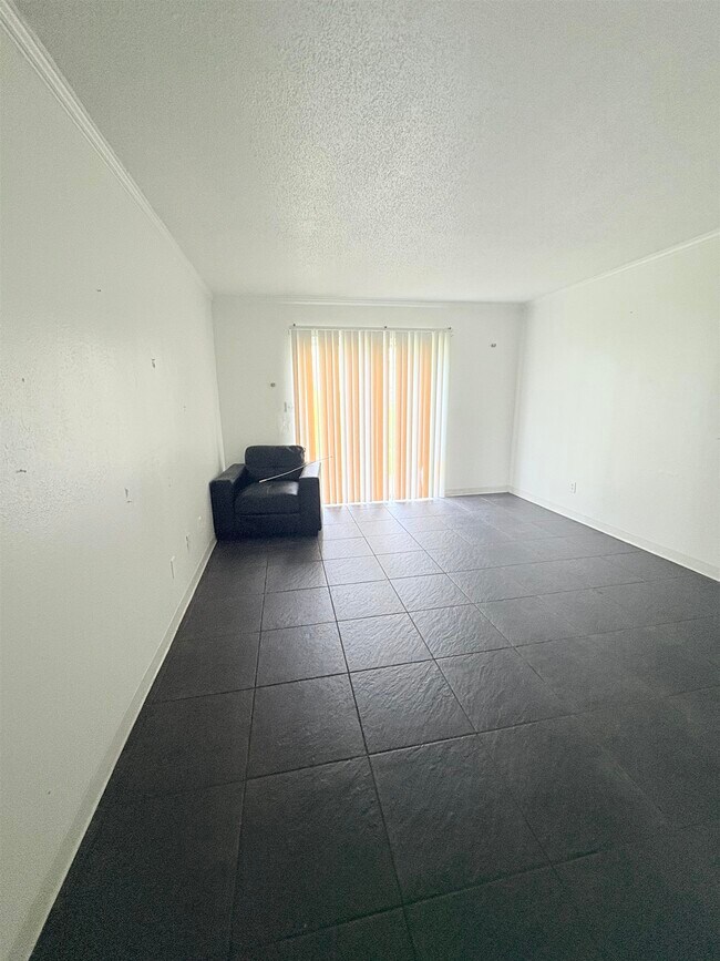 Foto del edificio - 2325 W Pensacola St