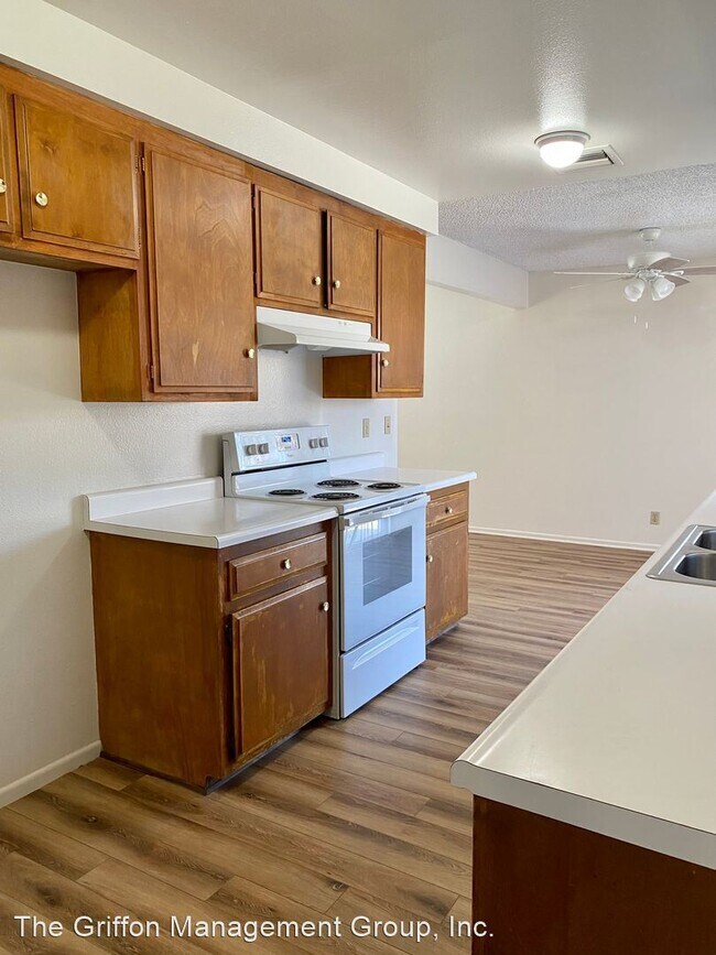 Building Photo - 2 br, 2 bath House - 41904 Briarwood Avenue