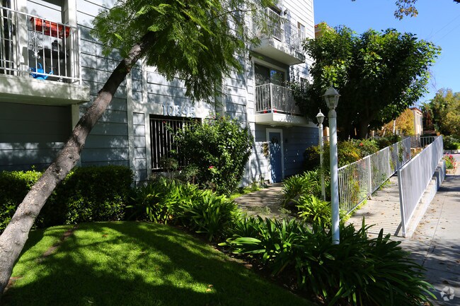 Foto del edificio - 10845 Camarillo St