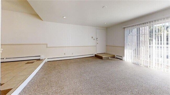 Building Photo - 530 Smithfield Rd