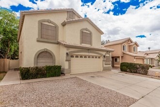 Building Photo - 917 N Blackbird Dr