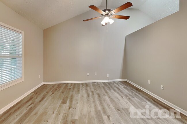 Foto del edificio - 431 Bridgeport Pl