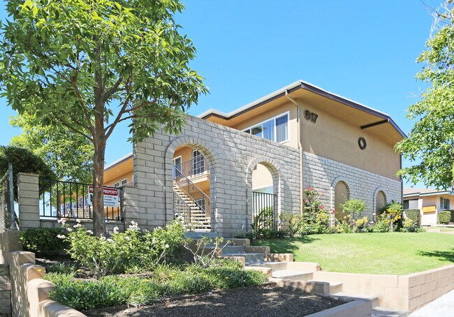 Foto del edificio - 617 E Birch St