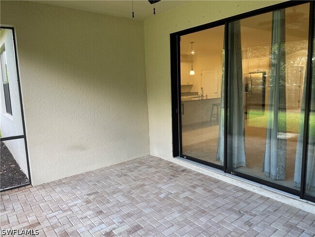Foto del edificio - 9353 Glenforest Dr