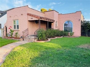 Building Photo - 656 W 117th St
