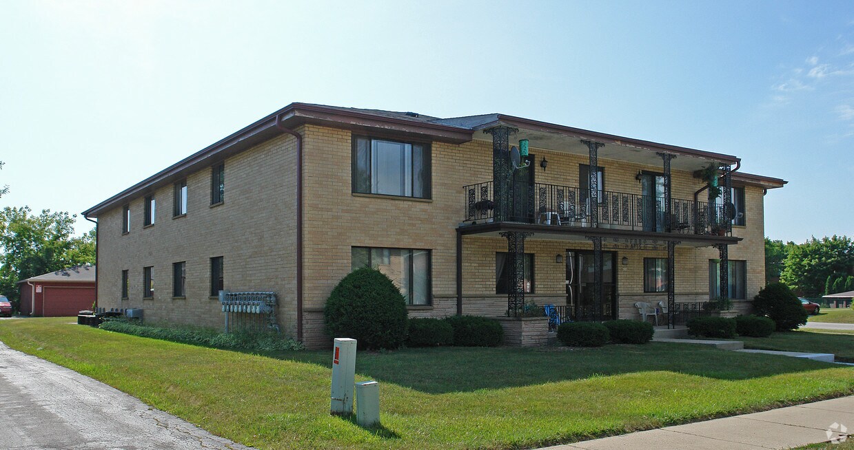 Foto del edificio - 4216 N 104th St