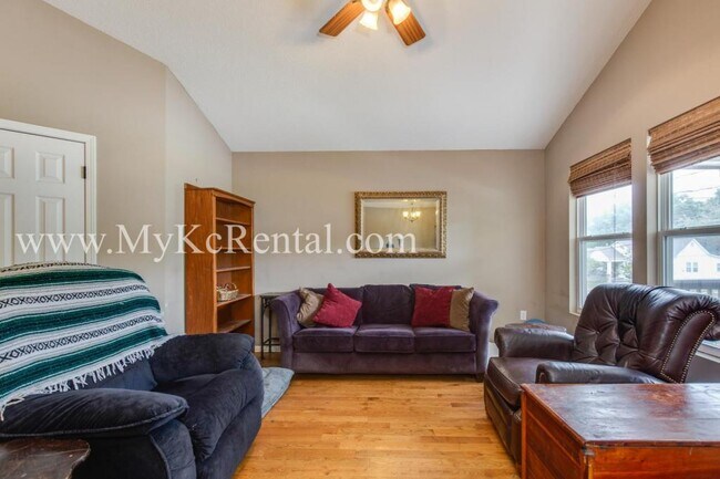 Building Photo - 3938 Springfield St