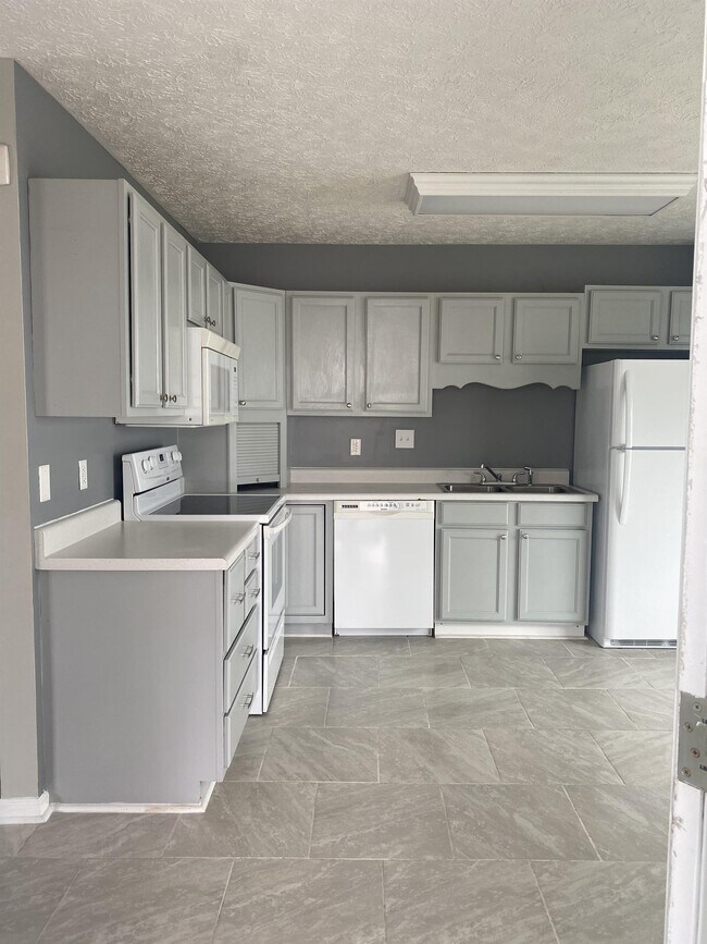 8009 Cone Ct, Murrells Inlet, SC 29576 House Rental in Murrells Inlet