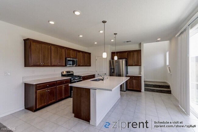 Foto del edificio - 4 br, 3 bath House - 4435 Cash Drive, Fols...