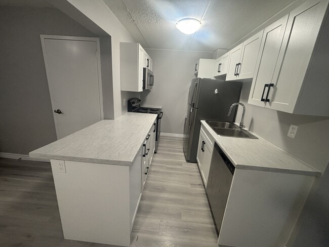 Building Photo - 251 Erb St. W