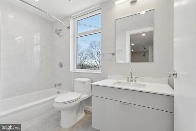 Building Photo - 3449 Scotts Ln