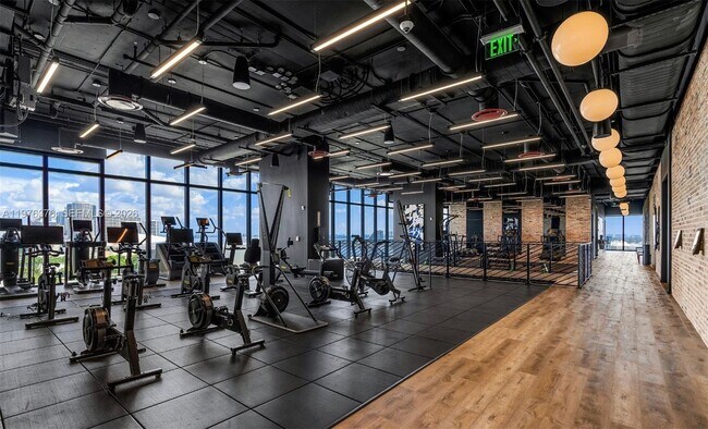 Foto del edificio - 398 NE 5th St