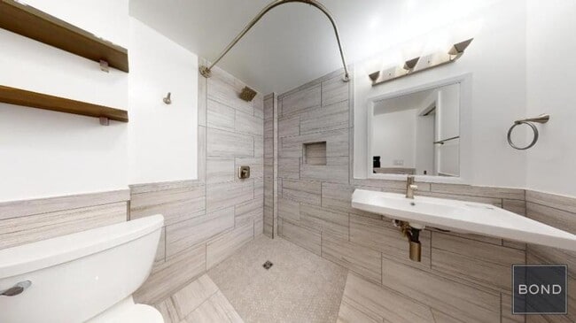 Foto del edificio - 0 bedroom in Manhattan NY 10003