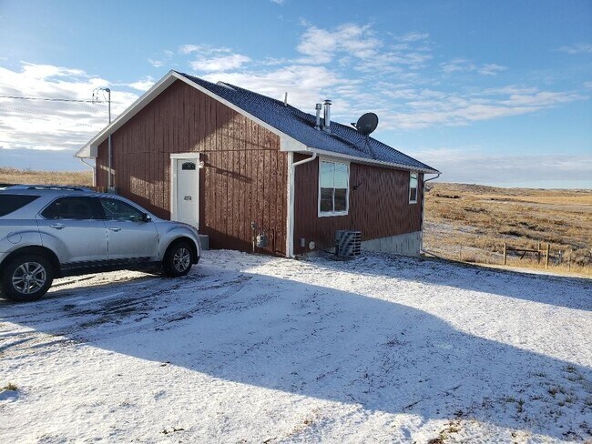 Building Photo - 4574 Hill Rd