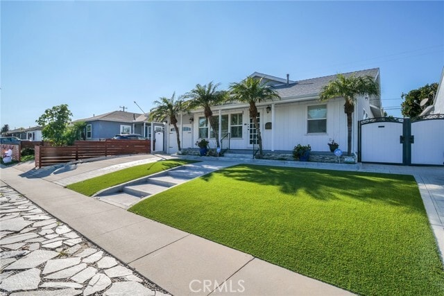 Foto del edificio - 5529 Graywood Ave