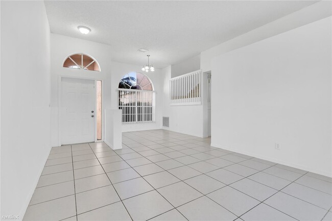 Foto del edificio - 4 br, 3 bath House - 300 SW 181st Way REDU...