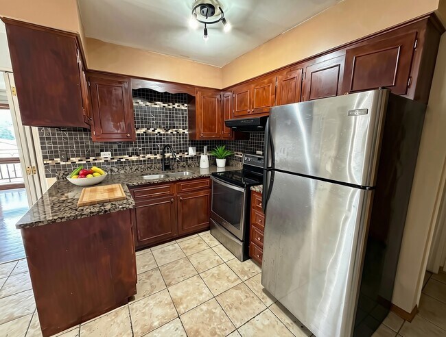 Foto del edificio - 3158 W 93rd St